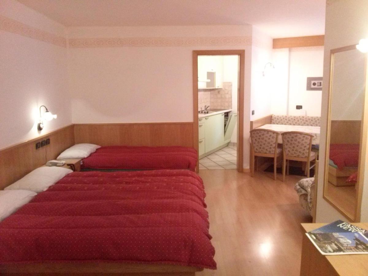 Albergo Arnica กานาเซย์ ภายนอก รูปภาพ