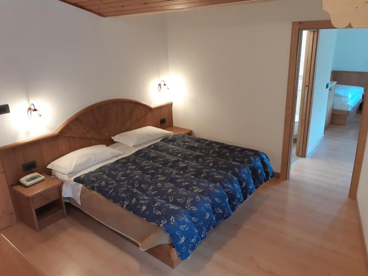 Albergo Arnica กานาเซย์ ภายนอก รูปภาพ