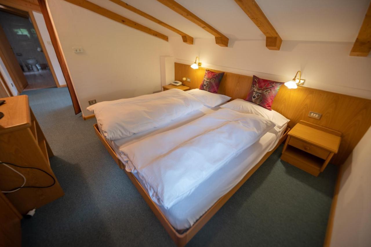 Albergo Arnica กานาเซย์ ภายนอก รูปภาพ