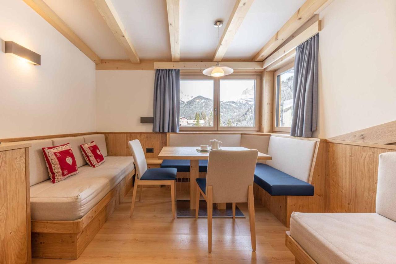 Albergo Arnica กานาเซย์ ภายนอก รูปภาพ