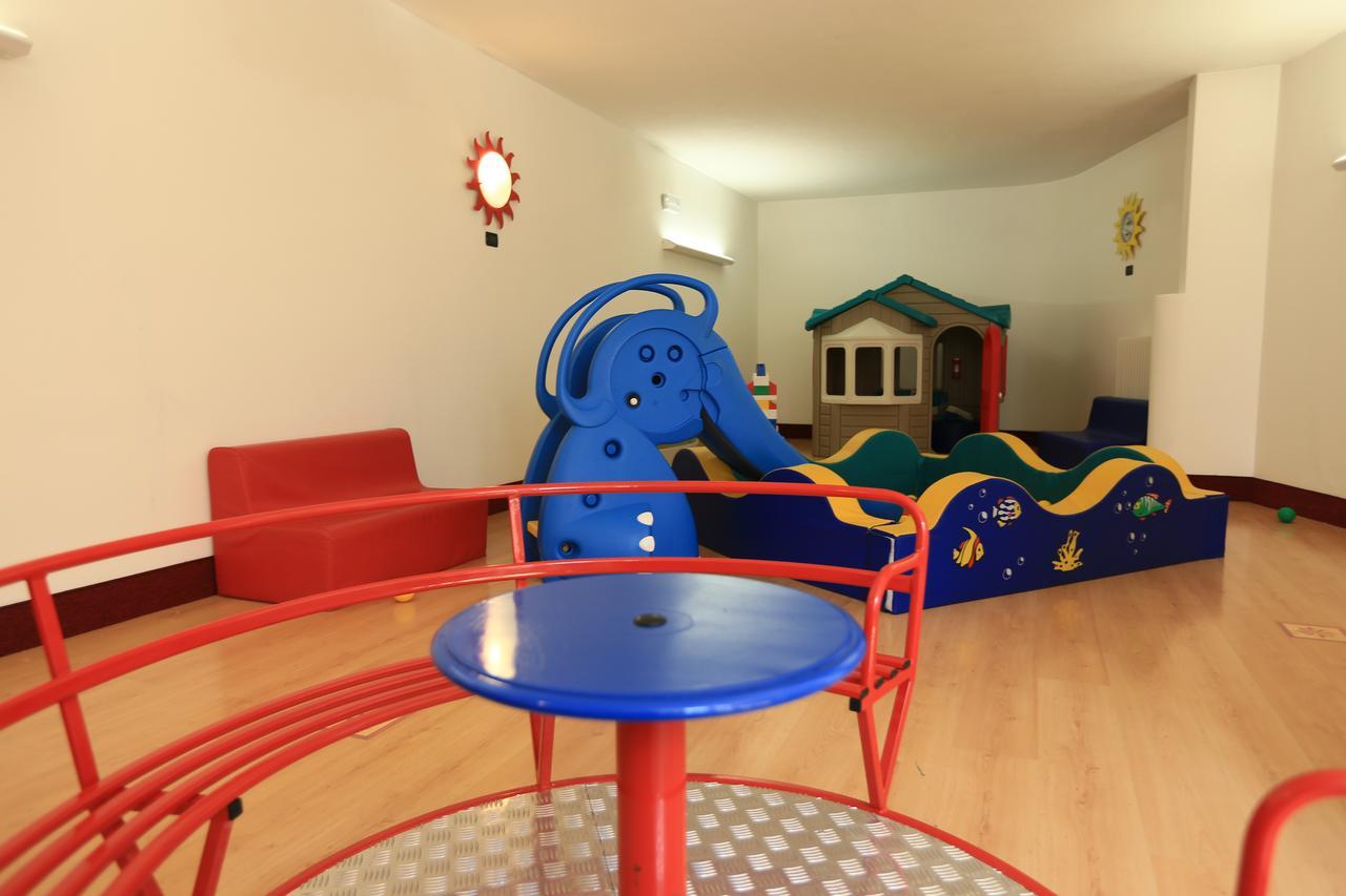 Albergo Arnica กานาเซย์ ภายนอก รูปภาพ